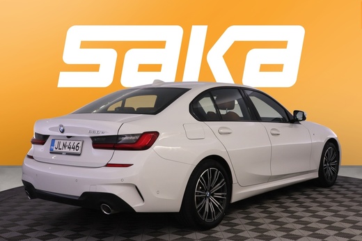 BMW 330 vaihtoauto