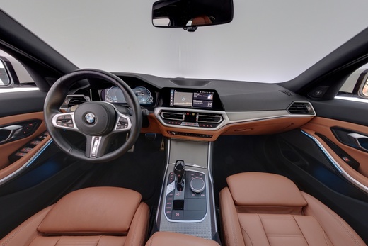 BMW 330 vaihtoauto