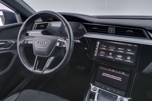 Audi e-tron vaihtoauto