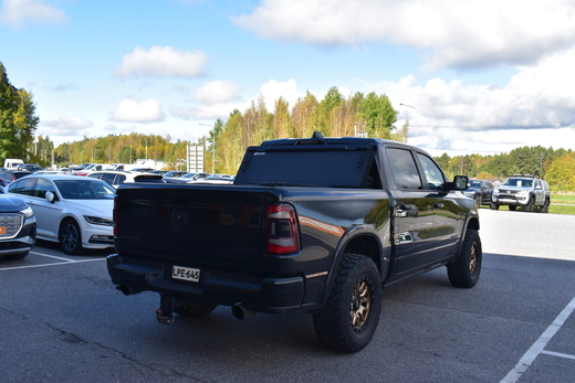 Dodge Ram 1500 vaihtoauto