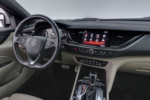 Opel Insignia vaihtoauto