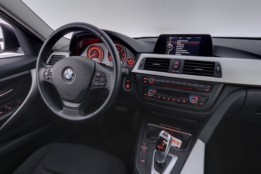 BMW 320 vaihtoauto