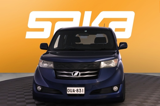 Toyota BB vaihtoauto