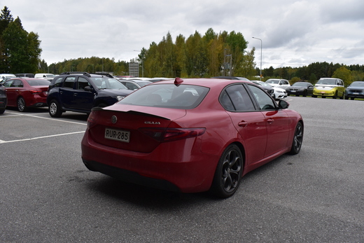 Alfa Romeo Giulia vaihtoauto