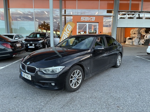 BMW 330 vaihtoauto