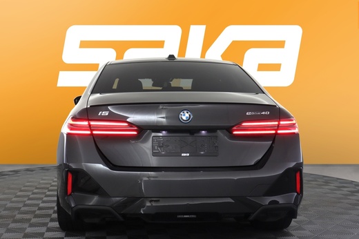 BMW i5 vaihtoauto