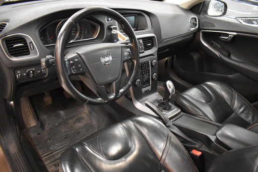 Volvo V40 Cross Country vaihtoauto