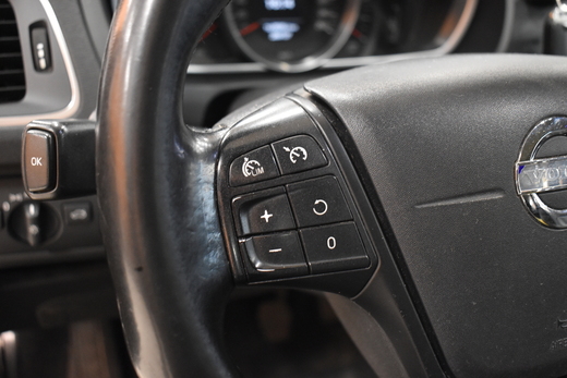 Volvo V40 Cross Country vaihtoauto