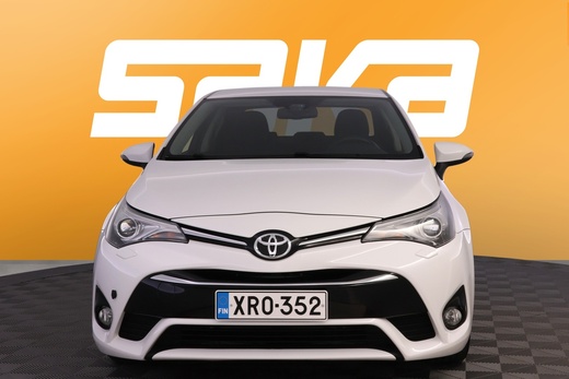 Toyota Avensis vaihtoauto