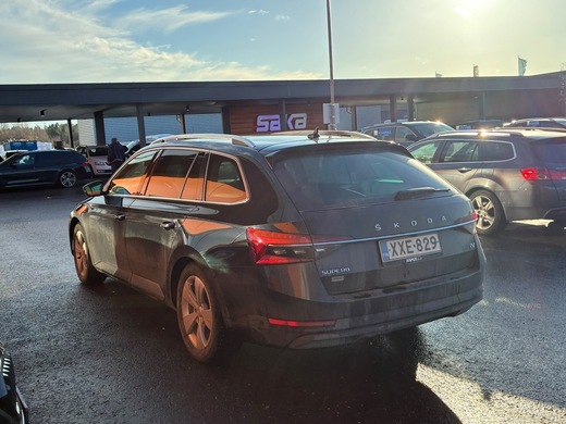 Skoda Superb vaihtoauto