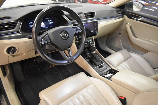 Skoda Superb vaihtoauto