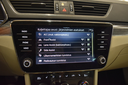 Skoda Superb vaihtoauto