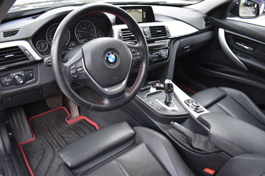 BMW 320 vaihtoauto