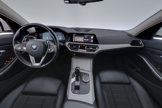 BMW 320 vaihtoauto