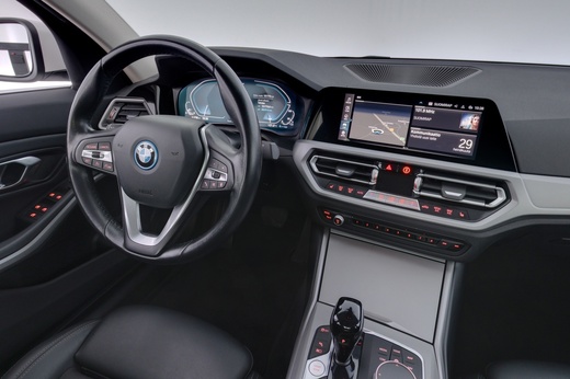 BMW 320 vaihtoauto