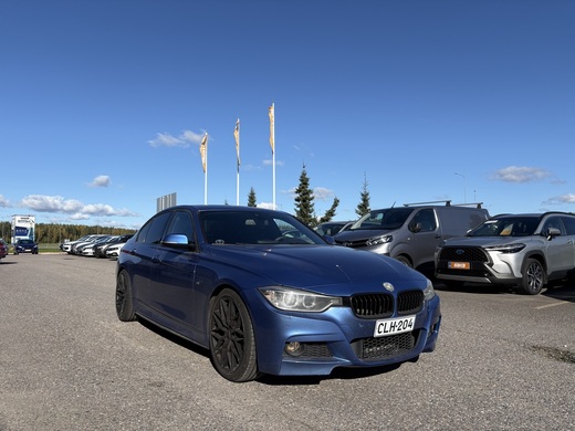 BMW 320 vaihtoauto