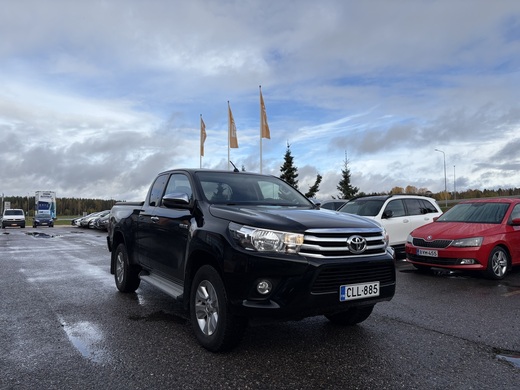 Toyota Hilux vaihtoauto
