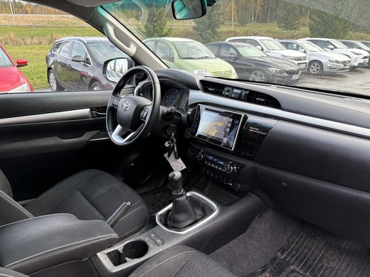 Toyota Hilux vaihtoauto