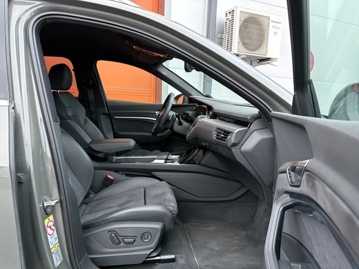 Audi Q8 e-tron vaihtoauto