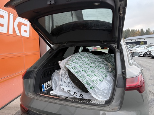 Audi Q8 e-tron vaihtoauto