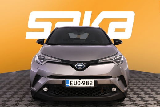 Toyota C-HR vaihtoauto