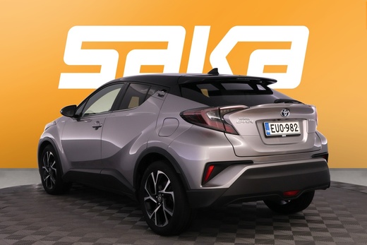 Toyota C-HR vaihtoauto