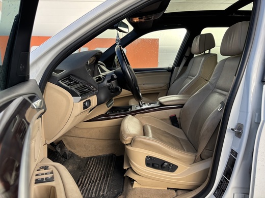 BMW X5 vaihtoauto