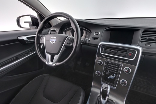 Volvo V60 Cross Country vaihtoauto