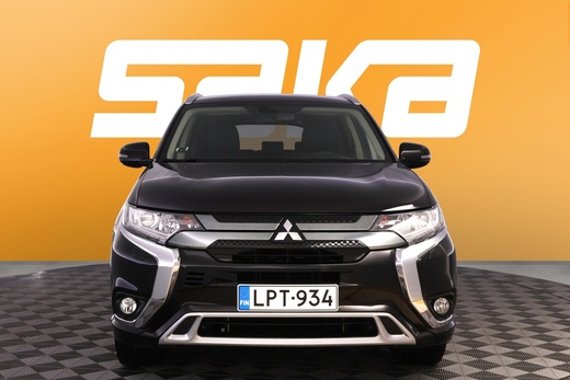 Mitsubishi Outlander PHEV vaihtoauto