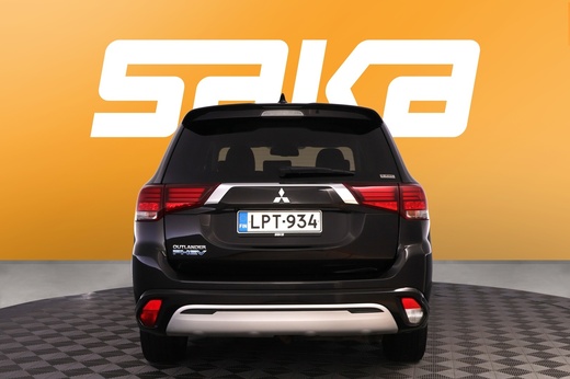 Mitsubishi Outlander PHEV vaihtoauto