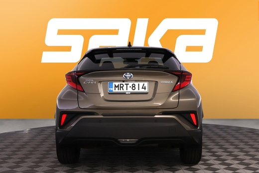 Toyota C-HR vaihtoauto
