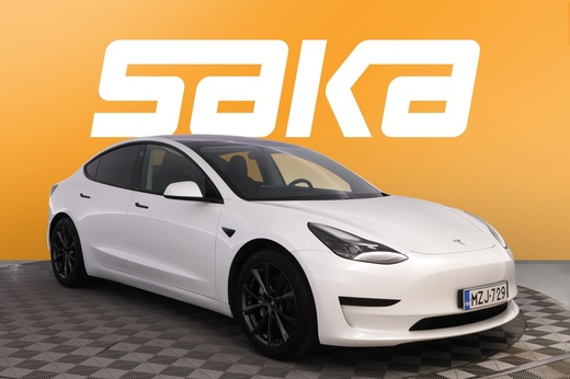 Tesla Model 3 vaihtoauto