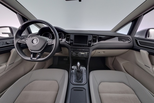 Volkswagen Golf Sportsvan vaihtoauto