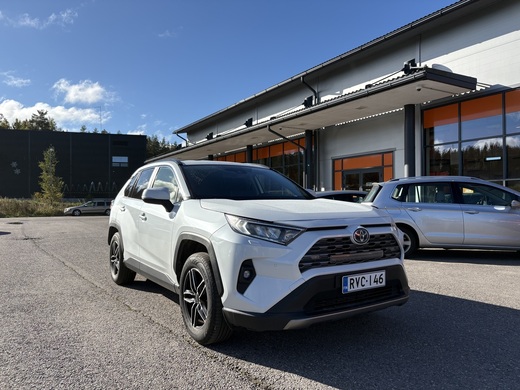 Toyota RAV4 vaihtoauto