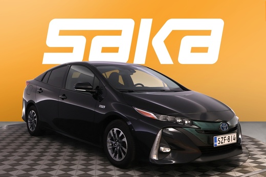 Toyota Prius PHEV vaihtoauto