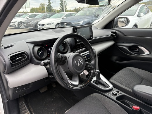 Toyota Yaris Cross vaihtoauto