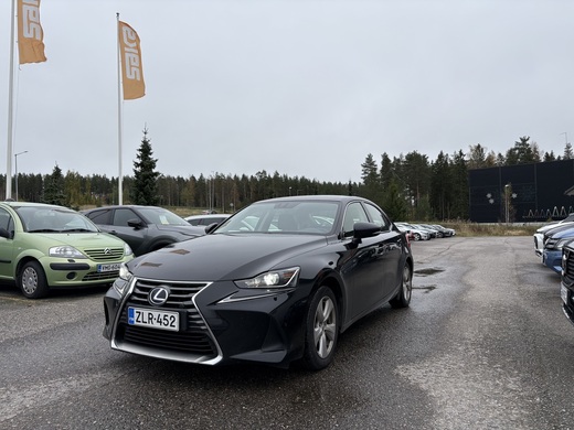 Lexus IS vaihtoauto