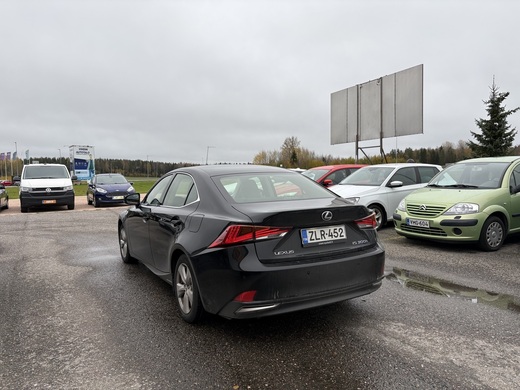 Lexus IS vaihtoauto