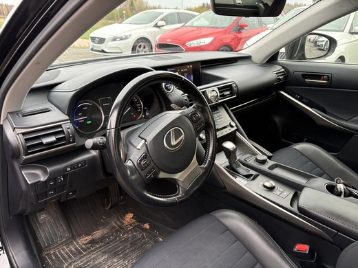 Lexus IS vaihtoauto