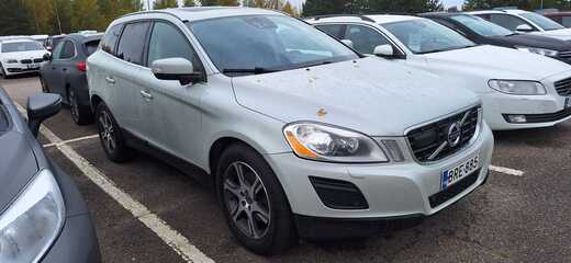 Volvo XC60 vaihtoauto