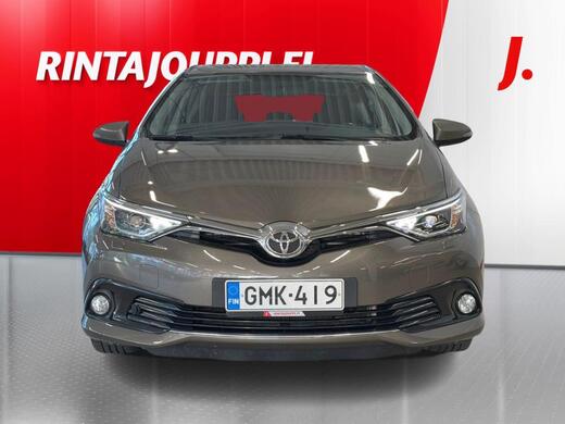 Toyota Auris vaihtoauto
