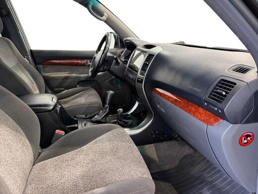 Toyota Land Cruiser vaihtoauto