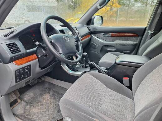 Toyota Land Cruiser vaihtoauto