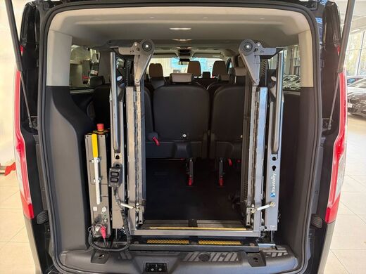 Ford Tourneo Custom vaihtoauto