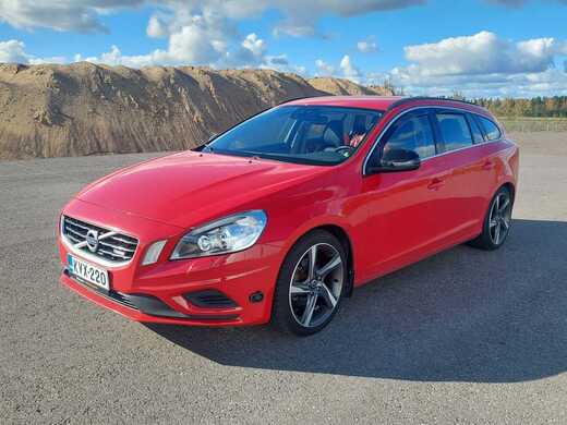 Volvo V60 vaihtoauto