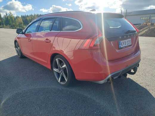 Volvo V60 vaihtoauto