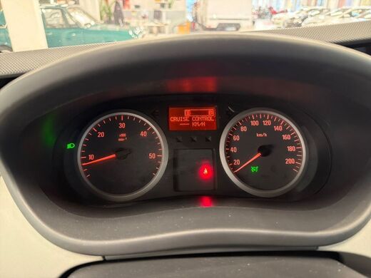 Opel Vivaro vaihtoauto