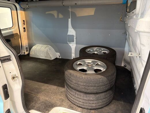 Opel Vivaro vaihtoauto