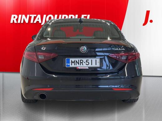 Alfa Romeo Giulia vaihtoauto