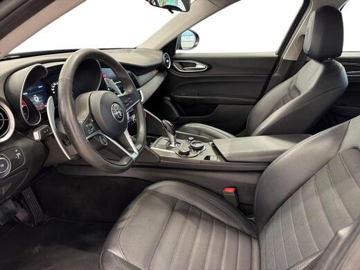 Alfa Romeo Giulia vaihtoauto
